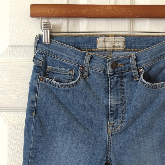 Free People Distressed Medium Wash High Waisted Ankle Cropped Skinny Jeans 26 - Picture 11 of 14